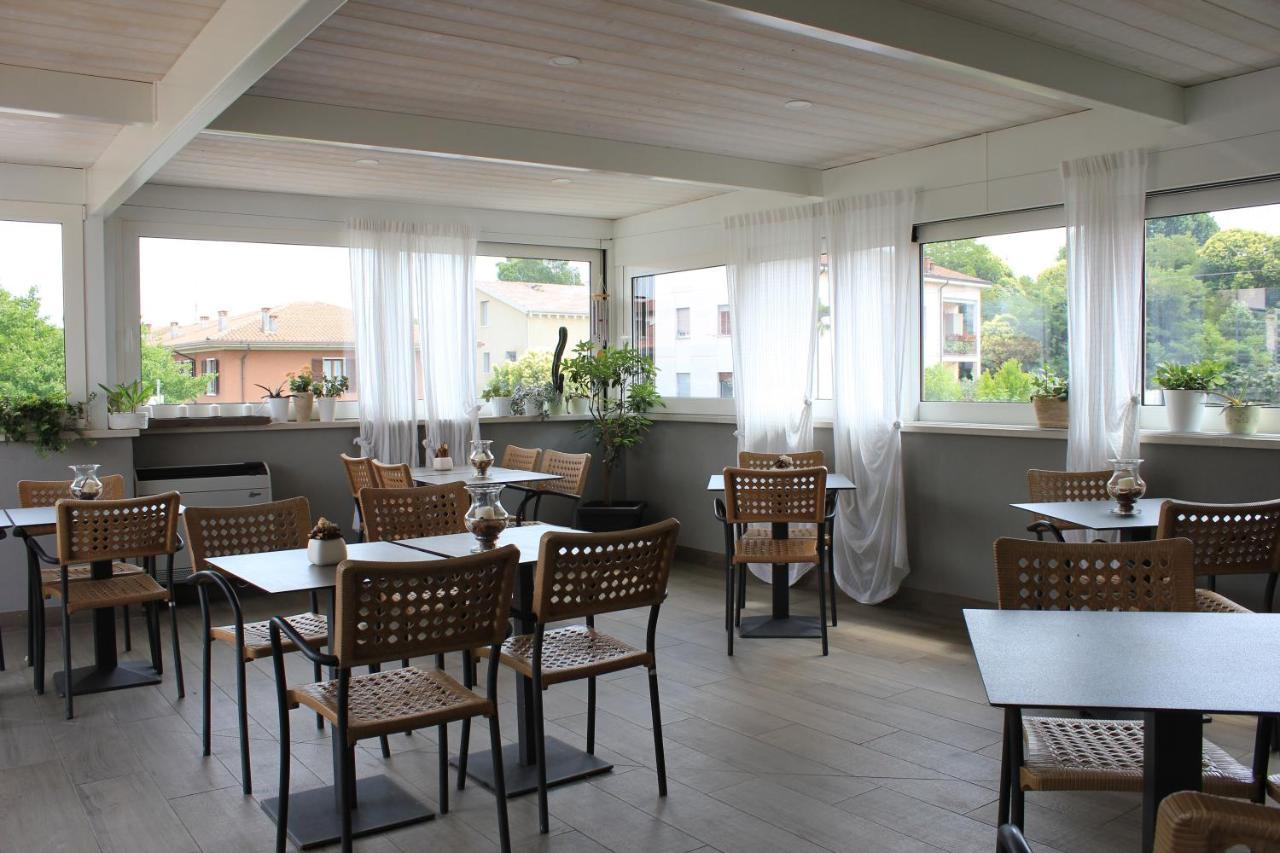 Rooms Il Punto Peschiera del Garda Exterior photo