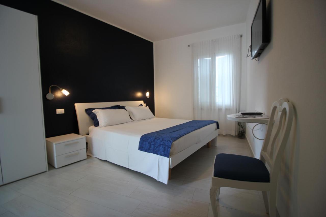 Rooms Il Punto Peschiera del Garda Exterior photo